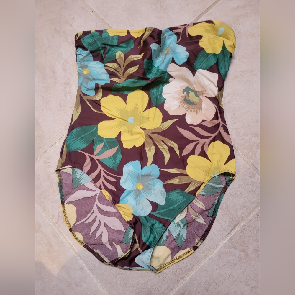 Strapless floral bandeau one piece